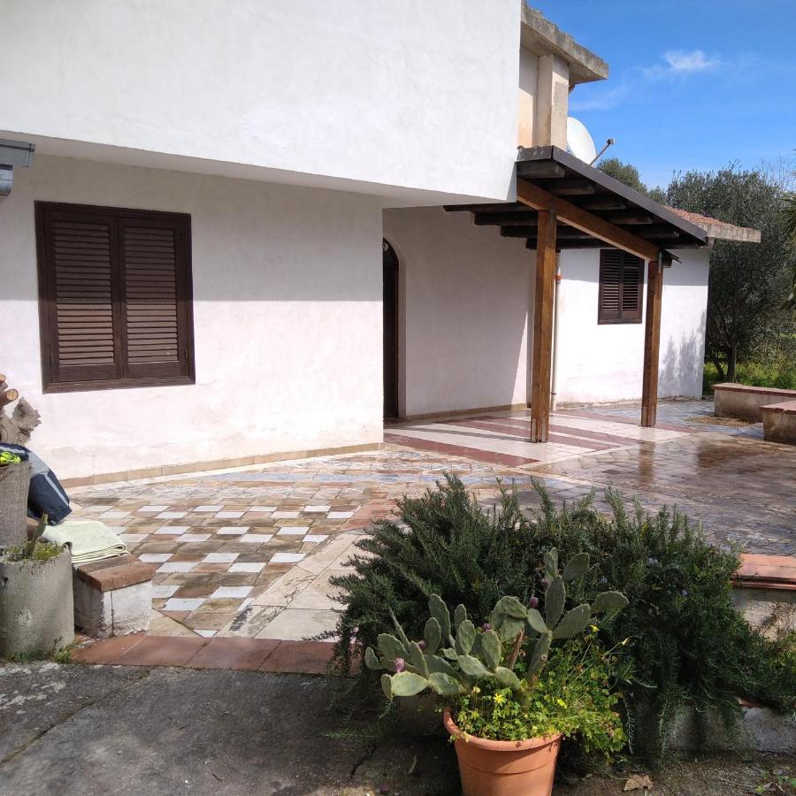 Villa casale guidaloca Castellammare del Golfo Esterno foto